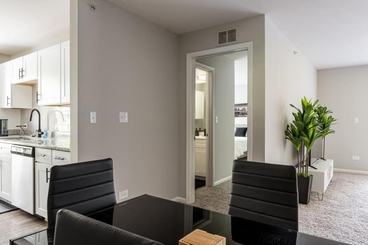 Corporate Housing By Mgm * Gurnee